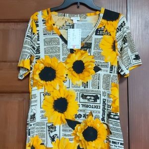 NWT Lularoe sunflower/newspaper print Iris…